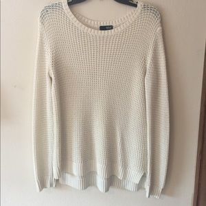White sweater size L
